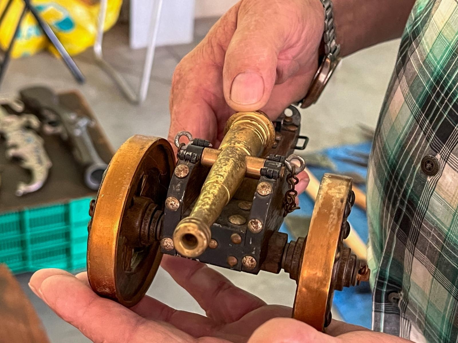 Zdjęcie w galerii na portalu naszraciborz.pl: Ciekawostki z targu staroci w Pietrowicach Wielkich wiadomości z regionu