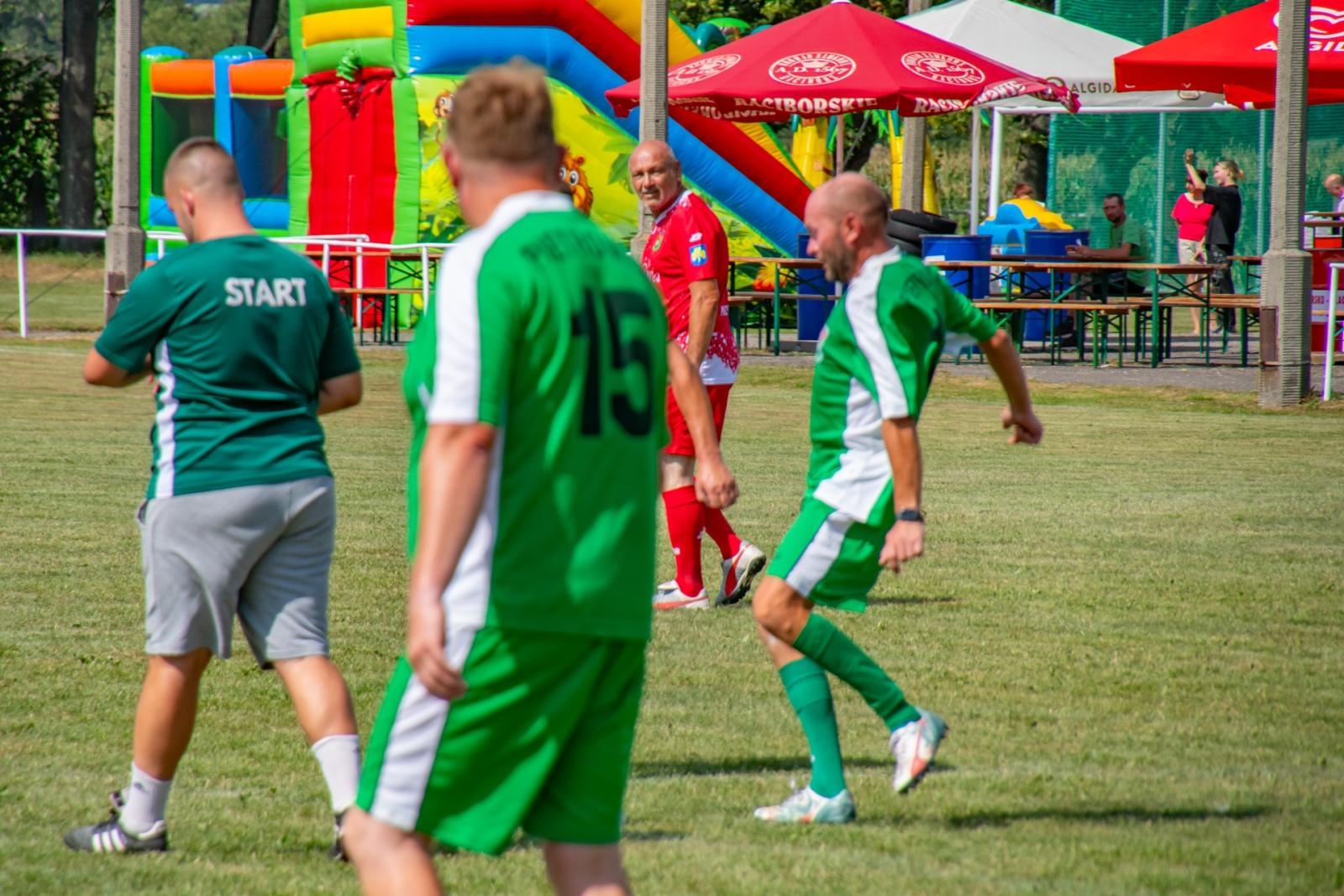 Zdjęcie w galerii na portalu naszraciborz.pl: Wspomnienia pełne emocji: Mecz oldbojów na 100-lecie LKS Start Pietrowice Wielkie wiadomości z regionu