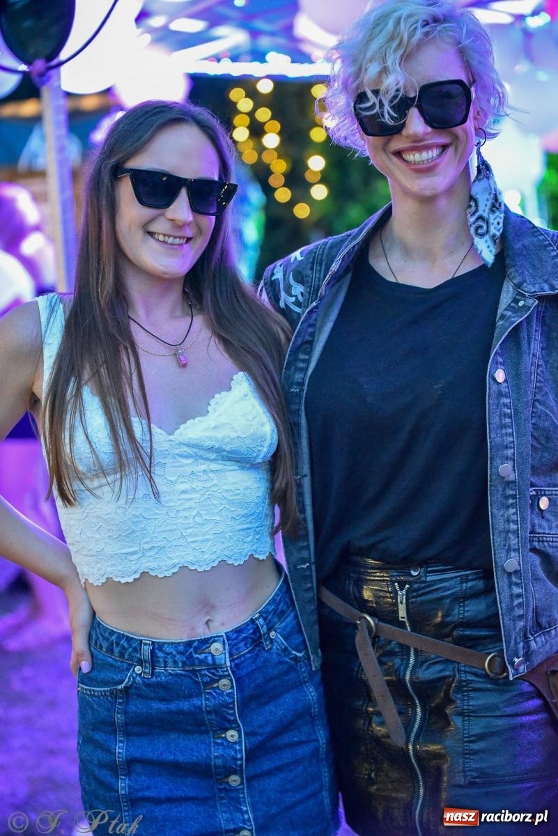 Zdjęcie w galerii na portalu naszraciborz.pl: FULL MOON 2024 - dzień drugi. Muzyczne i laserowe show na zamkowym dziedzińcu wiadomości z regionu