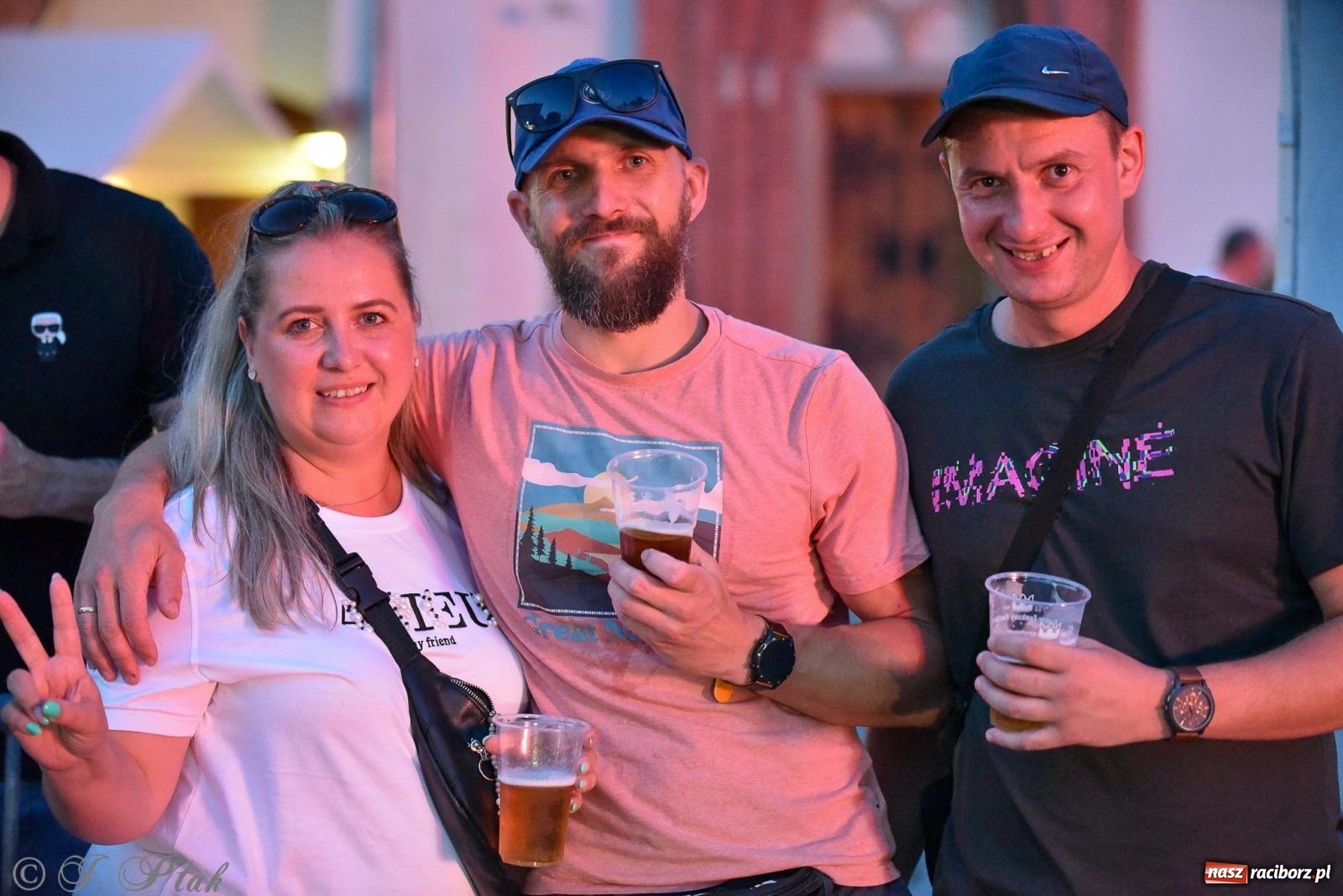 Zdjęcie w galerii na portalu naszraciborz.pl: FULL MOON 2024 - dzień drugi. Muzyczne i laserowe show na zamkowym dziedzińcu wiadomości z regionu