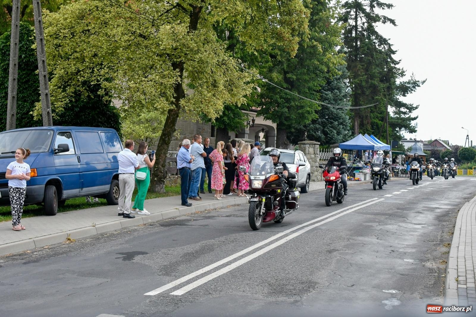 Zdjęcie w galerii na portalu naszraciborz.pl: Parada motocyklistów w Pogrzebieniu [FOTO i WIDEO] wiadomości z regionu