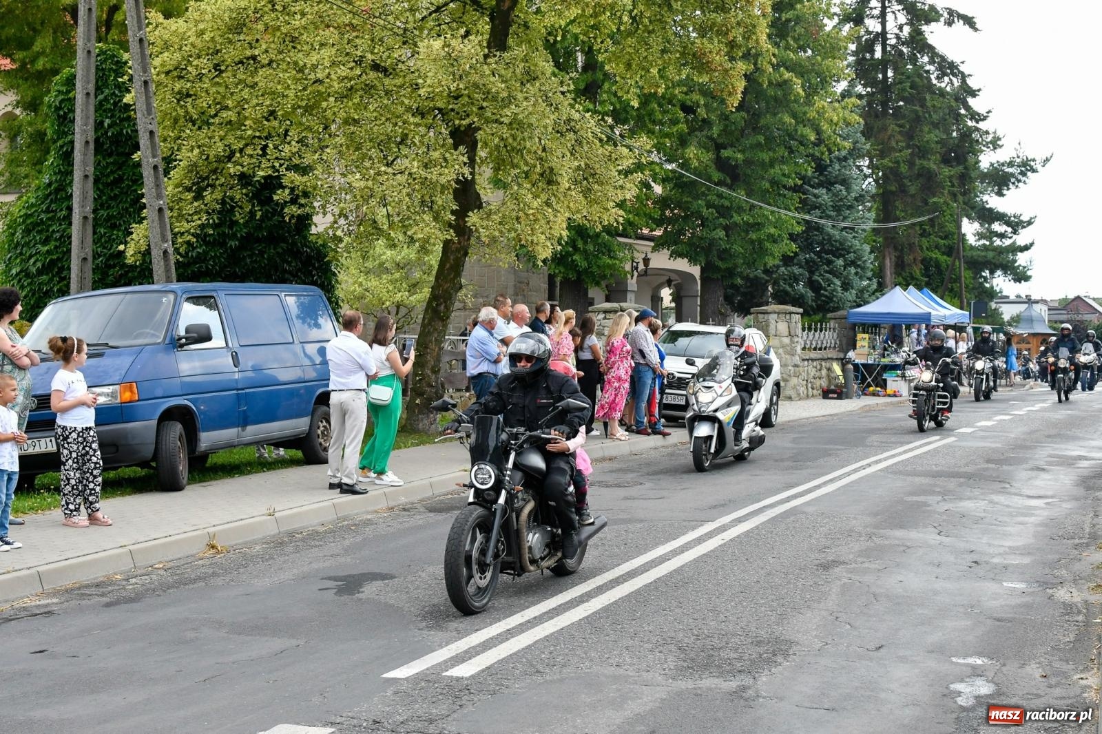 Zdjęcie w galerii na portalu naszraciborz.pl: Parada motocyklistów w Pogrzebieniu [FOTO i WIDEO] wiadomości z regionu