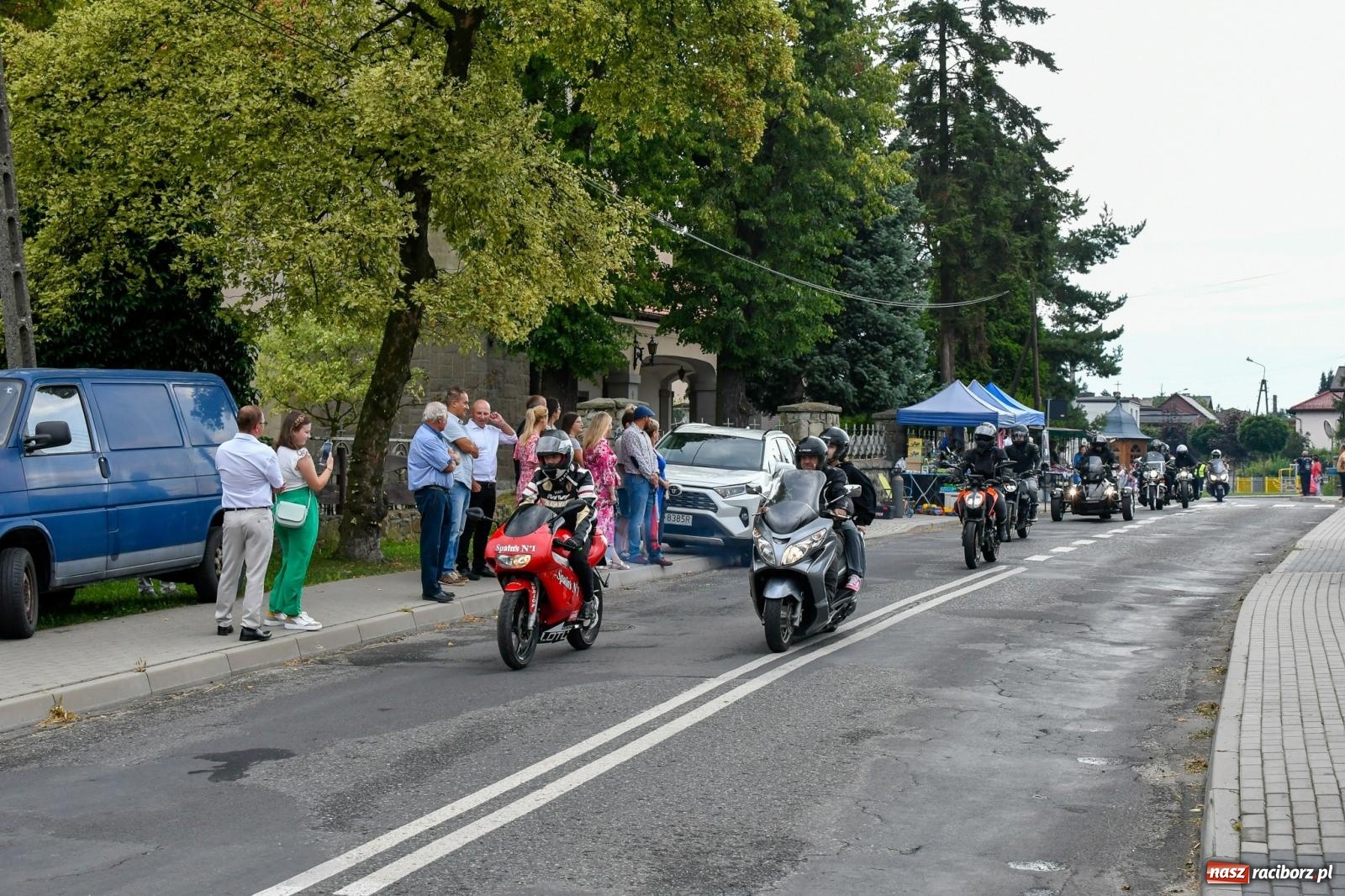 Zdjęcie w galerii na portalu naszraciborz.pl: Parada motocyklistów w Pogrzebieniu [FOTO i WIDEO] wiadomości z regionu