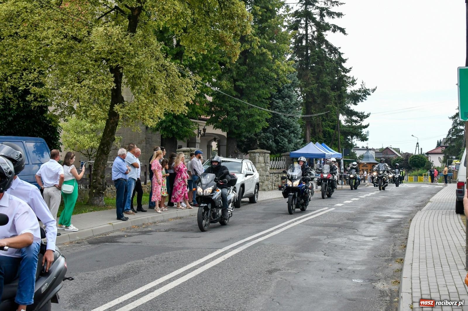 Zdjęcie w galerii na portalu naszraciborz.pl: Parada motocyklistów w Pogrzebieniu [FOTO i WIDEO] wiadomości z regionu