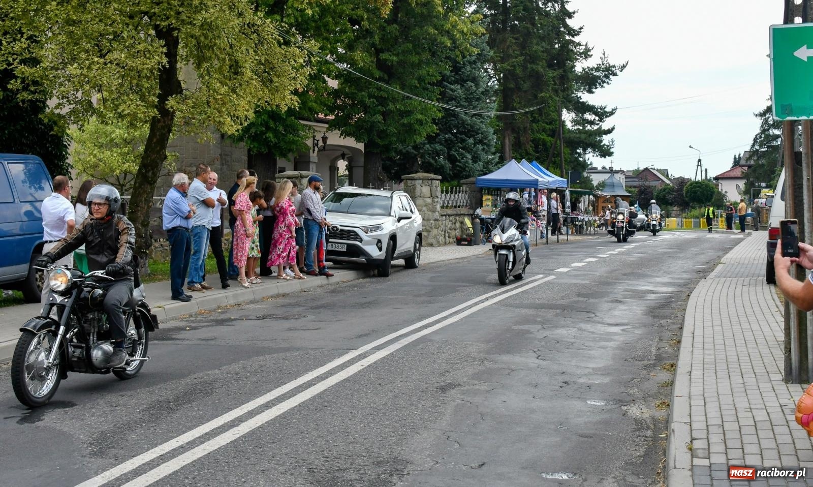 Zdjęcie w galerii na portalu naszraciborz.pl: Parada motocyklistów w Pogrzebieniu [FOTO i WIDEO] wiadomości z regionu