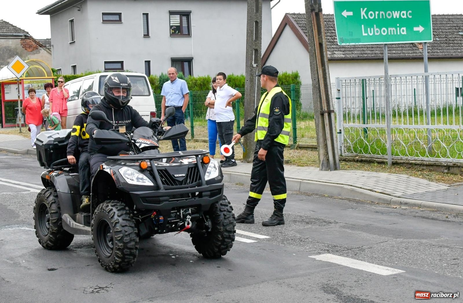 Zdjęcie w galerii na portalu naszraciborz.pl: Parada motocyklistów w Pogrzebieniu [FOTO i WIDEO] wiadomości z regionu