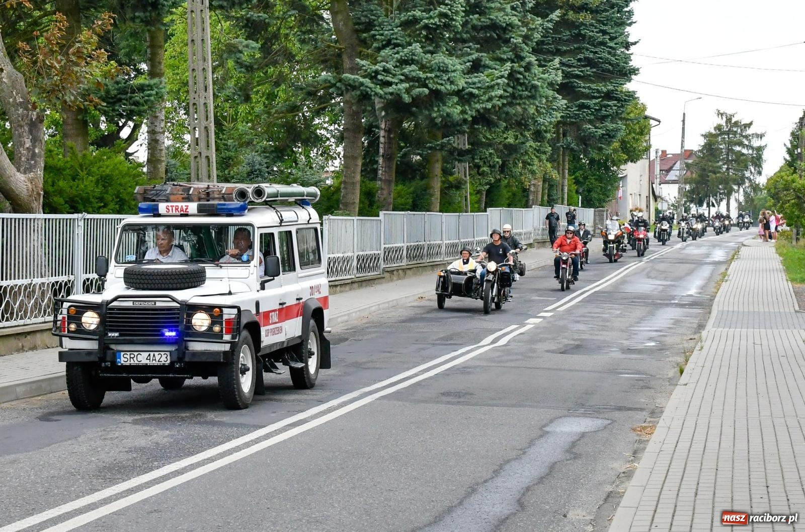 Zdjęcie w galerii na portalu naszraciborz.pl: Parada motocyklistów w Pogrzebieniu [FOTO i WIDEO] wiadomości z regionu