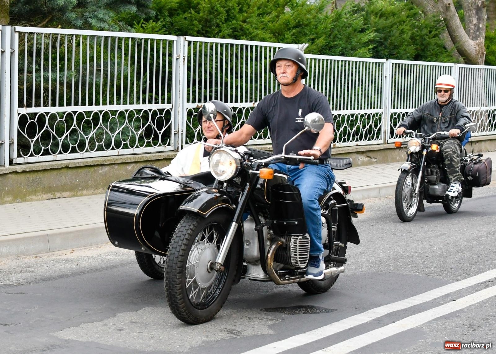 Zdjęcie w galerii na portalu naszraciborz.pl: Parada motocyklistów w Pogrzebieniu [FOTO i WIDEO] wiadomości z regionu