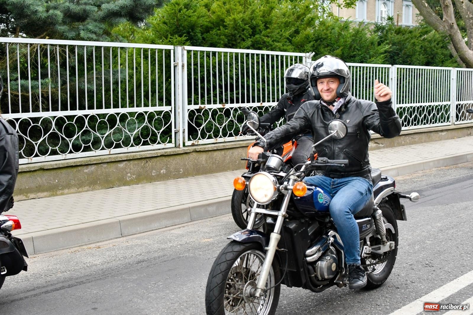 Zdjęcie w galerii na portalu naszraciborz.pl: Parada motocyklistów w Pogrzebieniu [FOTO i WIDEO] wiadomości z regionu