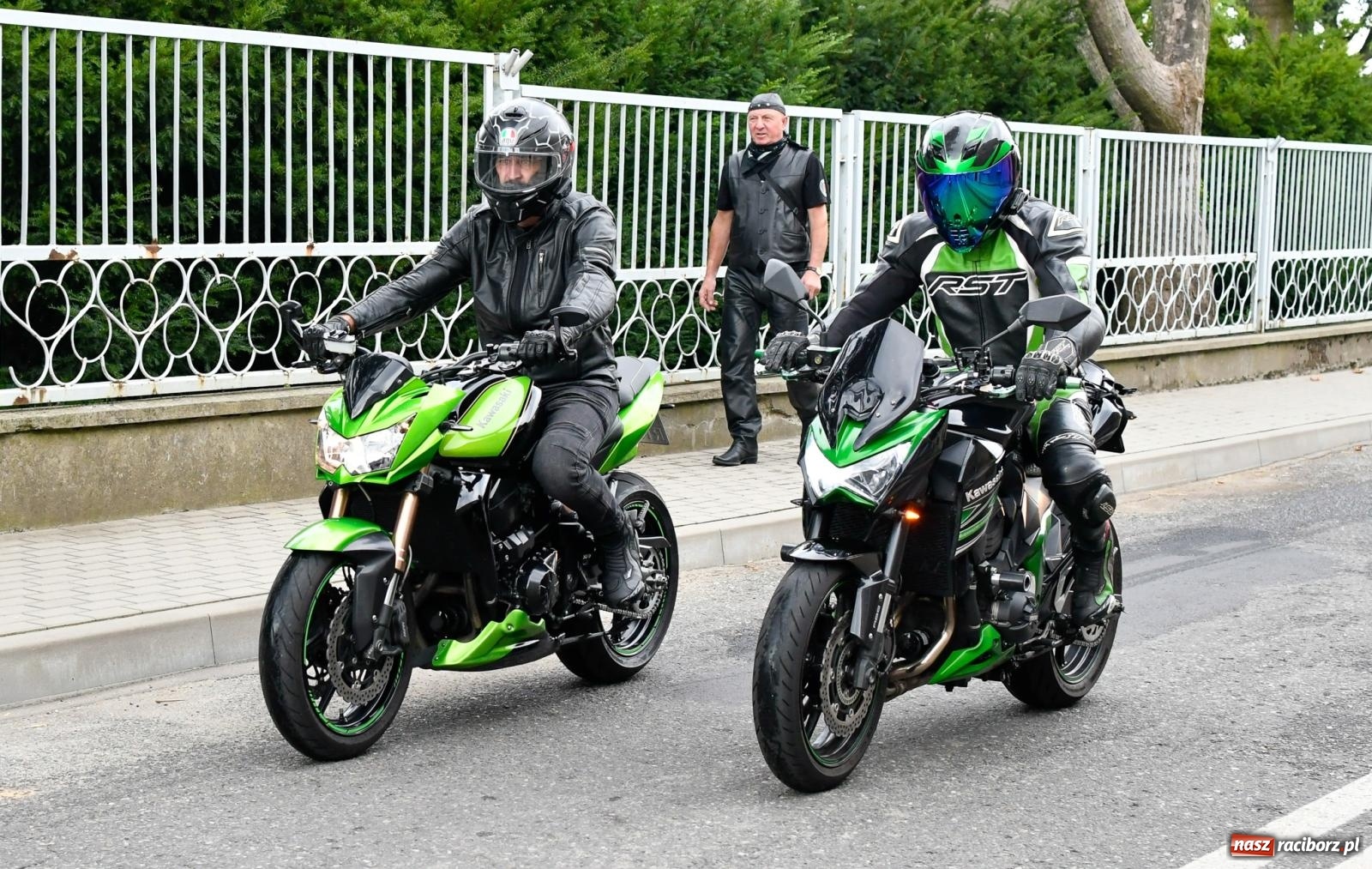 Zdjęcie w galerii na portalu naszraciborz.pl: Parada motocyklistów w Pogrzebieniu [FOTO i WIDEO] wiadomości z regionu