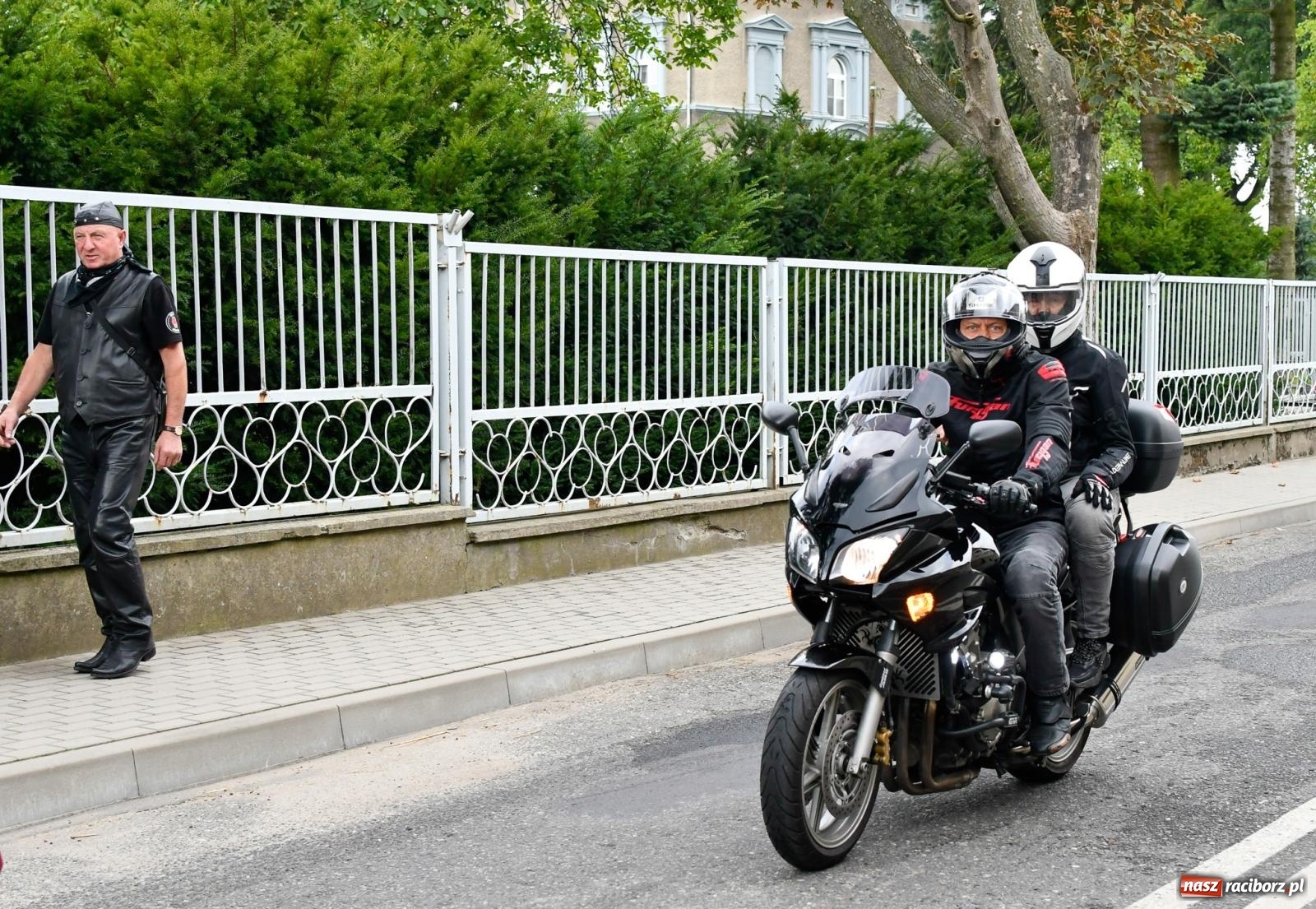 Zdjęcie w galerii na portalu naszraciborz.pl: Parada motocyklistów w Pogrzebieniu [FOTO i WIDEO] wiadomości z regionu