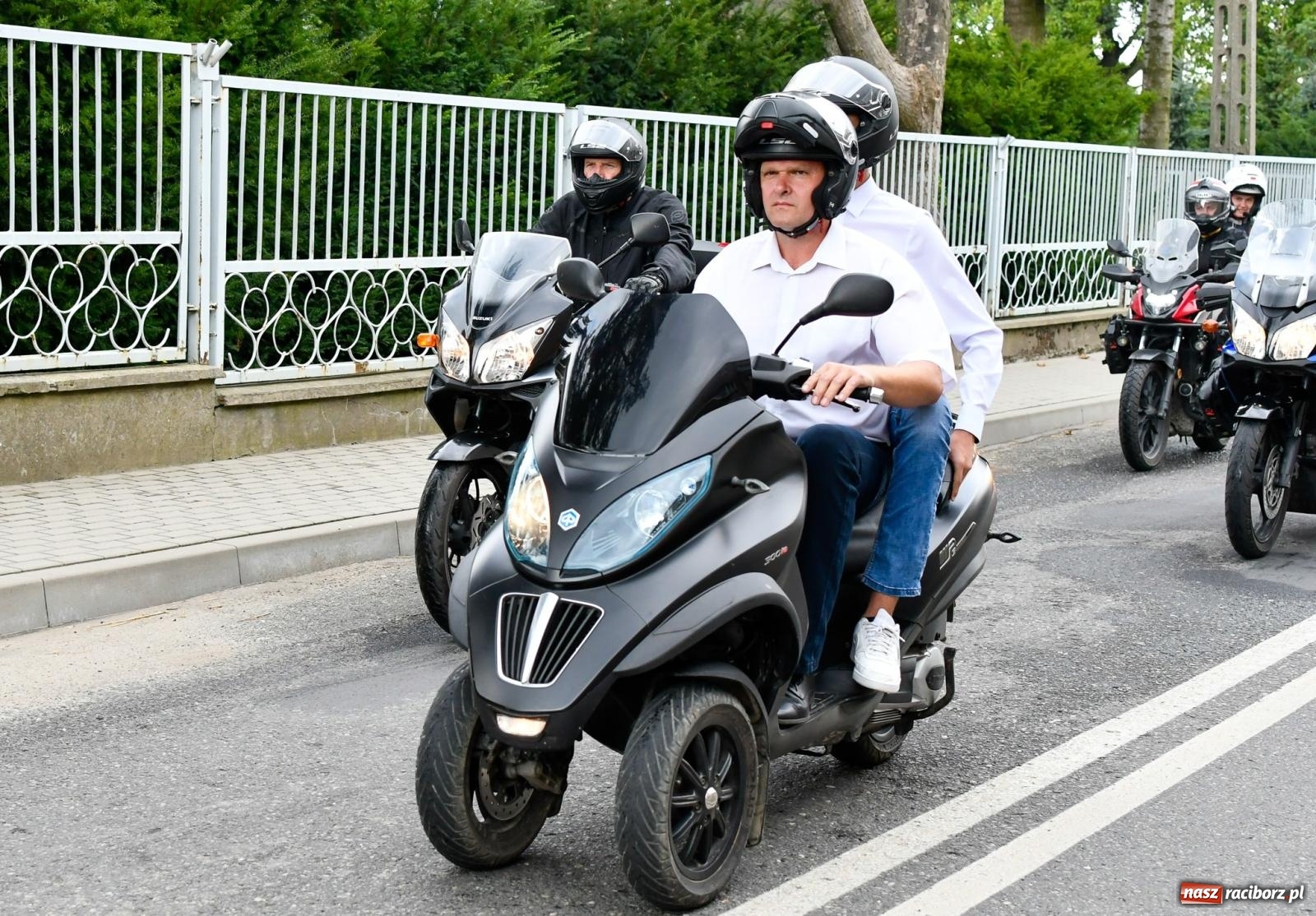 Zdjęcie w galerii na portalu naszraciborz.pl: Parada motocyklistów w Pogrzebieniu [FOTO i WIDEO] wiadomości z regionu
