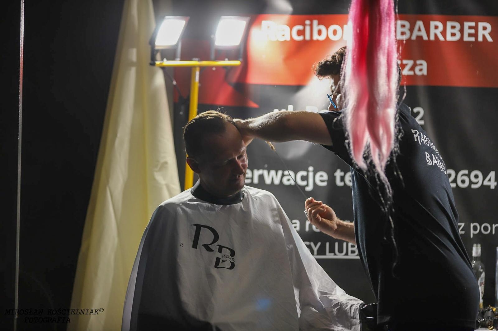 Zdjęcie w galerii na portalu naszraciborz.pl: Full Moon 2024. Tak bawiono się na zamkowym dziedzińcu wiadomości z regionu