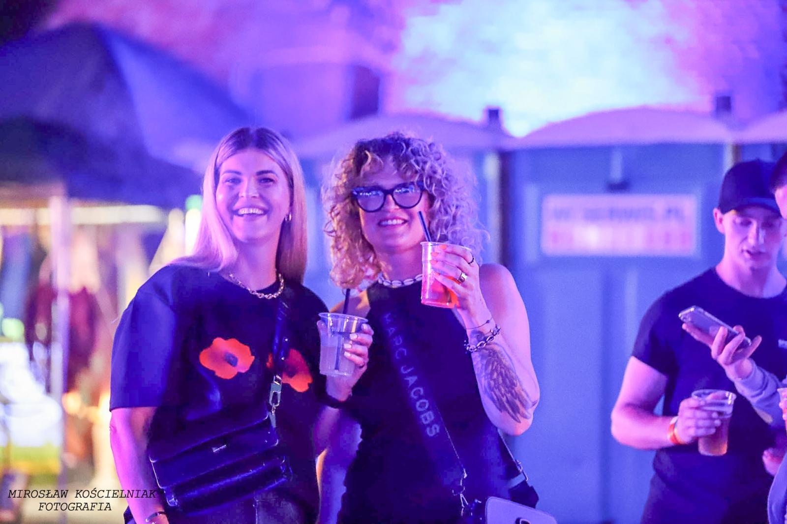 Zdjęcie w galerii na portalu naszraciborz.pl: Full Moon 2024. Tak bawiono się na zamkowym dziedzińcu wiadomości z regionu