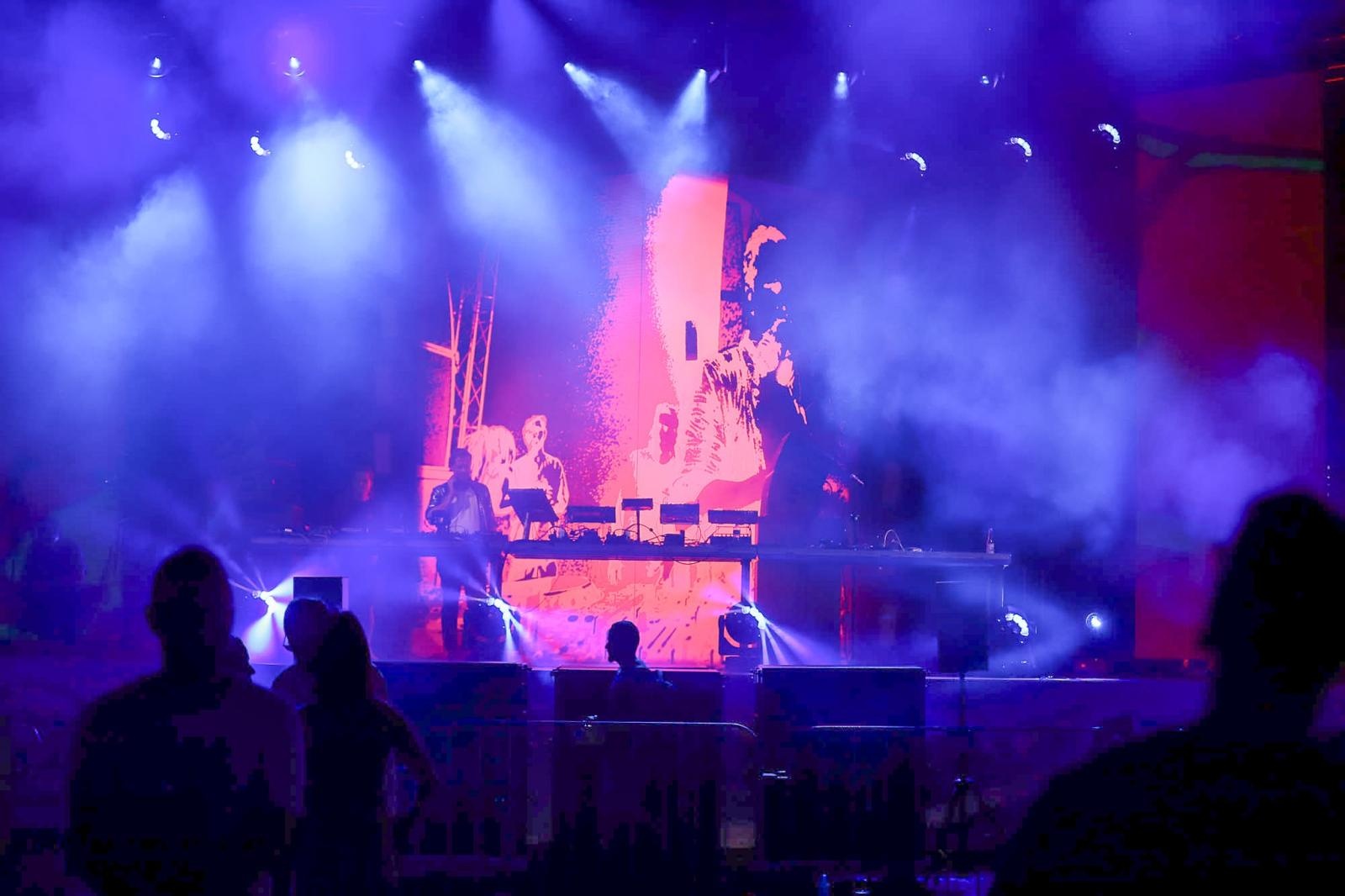 Zdjęcie w galerii na portalu naszraciborz.pl: Full Moon 2024. Tak bawiono się na zamkowym dziedzińcu wiadomości z regionu