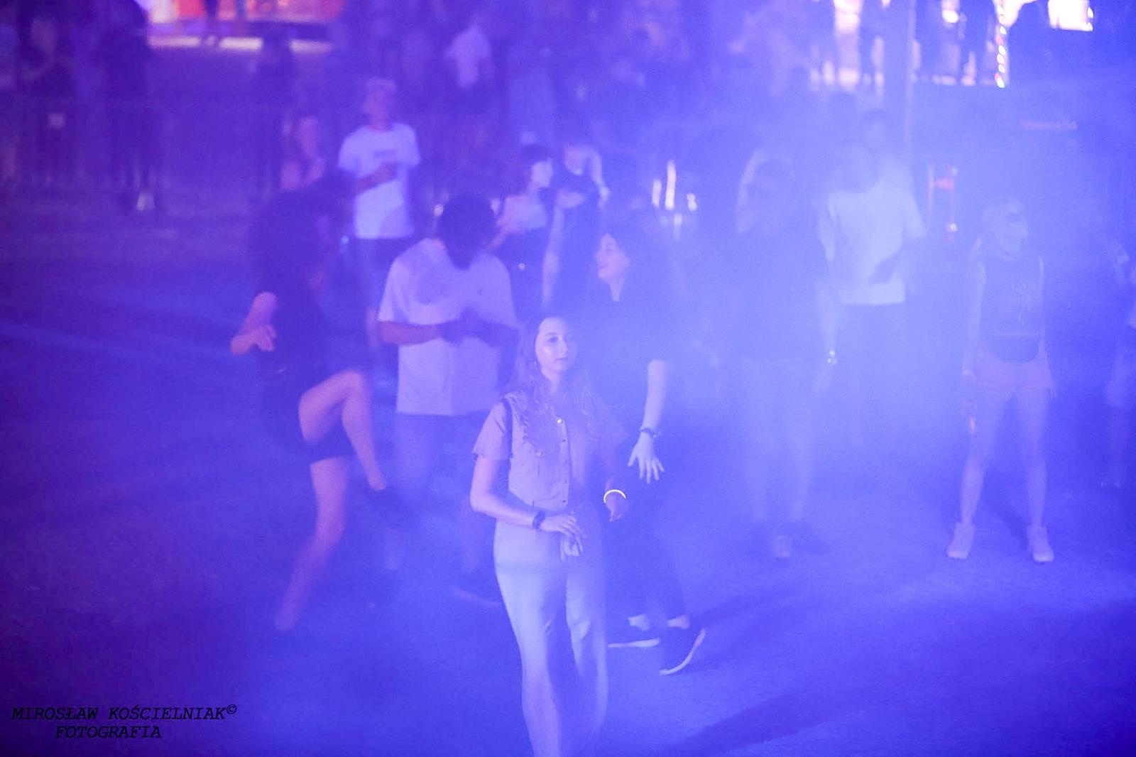 Zdjęcie w galerii na portalu naszraciborz.pl: Full Moon 2024. Tak bawiono się na zamkowym dziedzińcu wiadomości z regionu