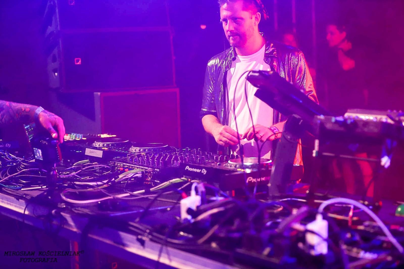 Zdjęcie w galerii na portalu naszraciborz.pl: Full Moon 2024. Tak bawiono się na zamkowym dziedzińcu wiadomości z regionu