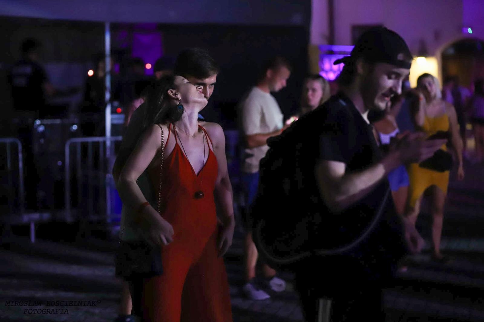 Zdjęcie w galerii na portalu naszraciborz.pl: Full Moon 2024. Tak bawiono się na zamkowym dziedzińcu wiadomości z regionu