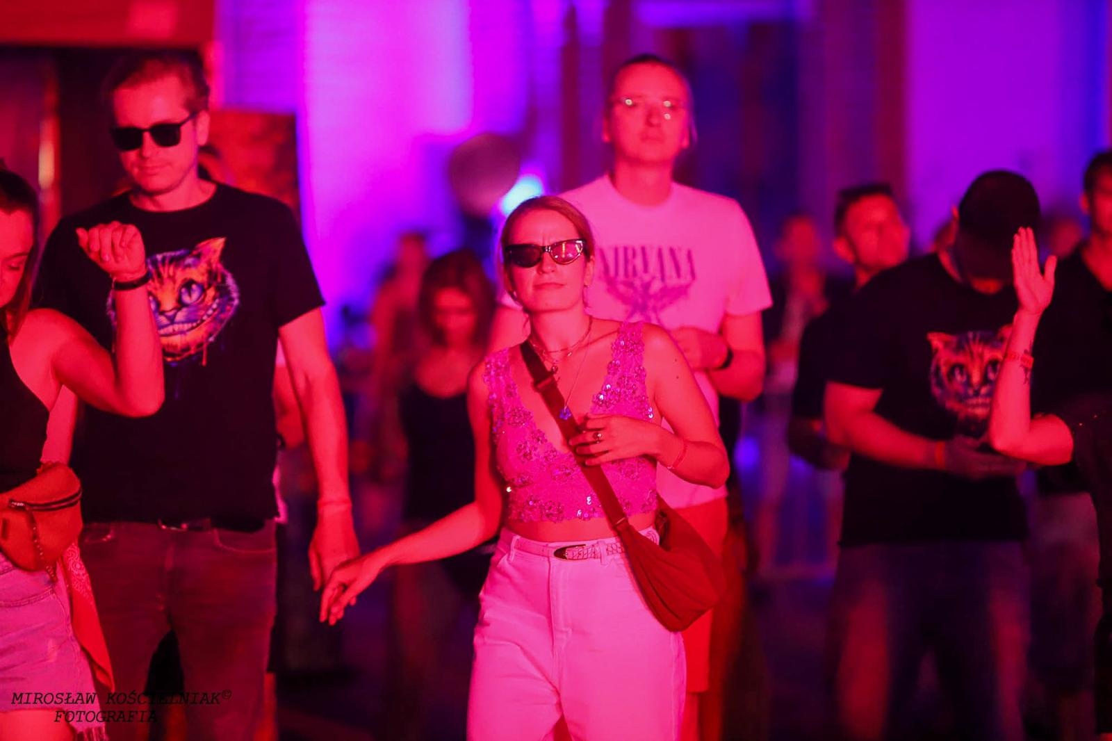 Zdjęcie w galerii na portalu naszraciborz.pl: Full Moon 2024. Tak bawiono się na zamkowym dziedzińcu wiadomości z regionu