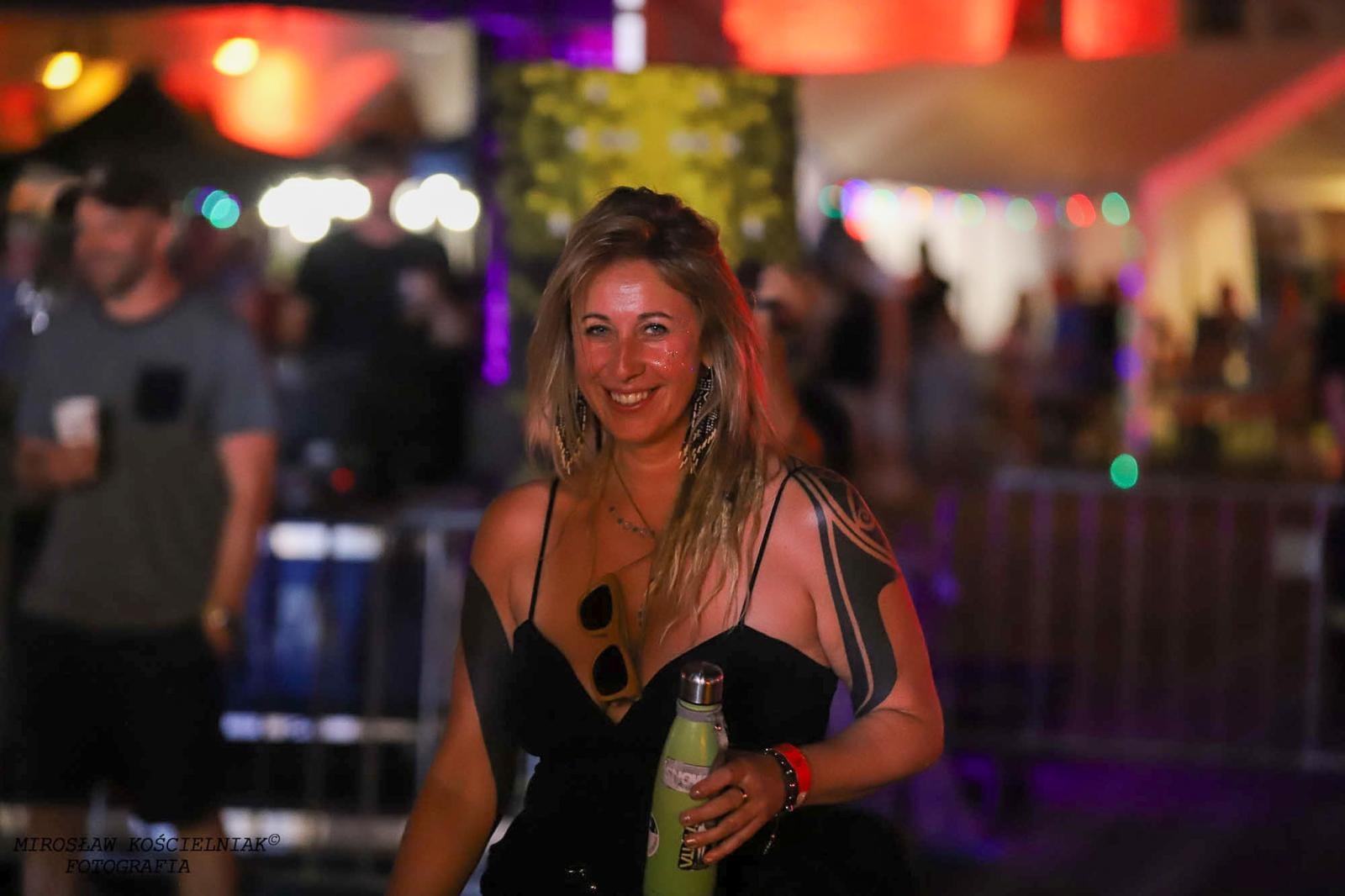 Zdjęcie w galerii na portalu naszraciborz.pl: Full Moon 2024. Tak bawiono się na zamkowym dziedzińcu wiadomości z regionu