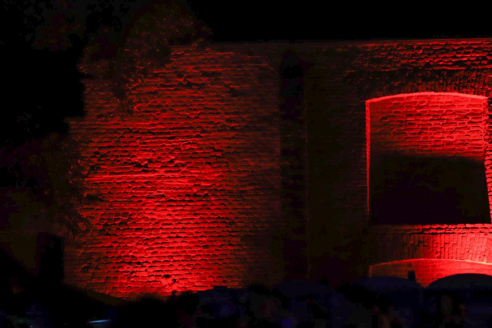 Zdjęcie w galerii na portalu naszraciborz.pl: Full Moon 2024. Tak bawiono się na zamkowym dziedzińcu wiadomości z regionu