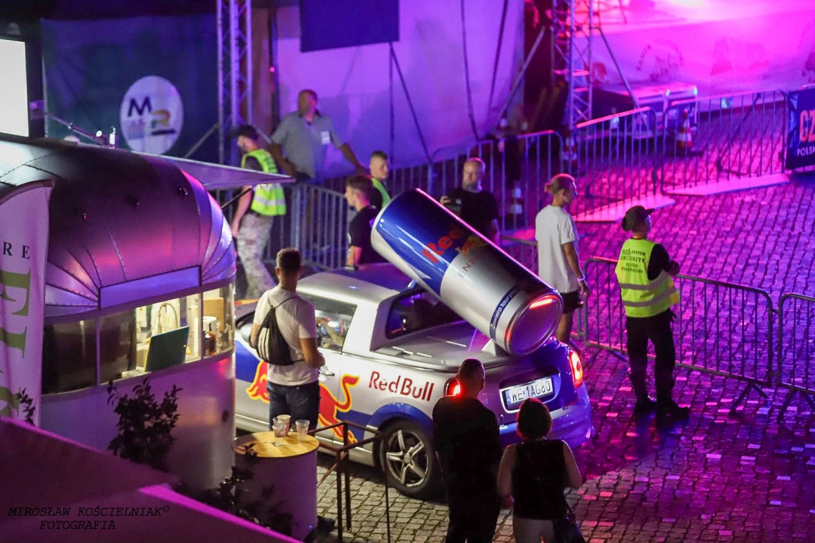 Zdjęcie w galerii na portalu naszraciborz.pl: Full Moon 2024. Tak bawiono się na zamkowym dziedzińcu wiadomości z regionu