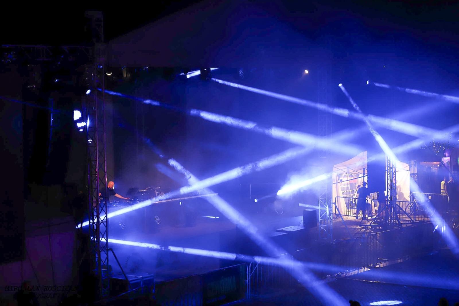 Zdjęcie w galerii na portalu naszraciborz.pl: Full Moon 2024. Tak bawiono się na zamkowym dziedzińcu wiadomości z regionu