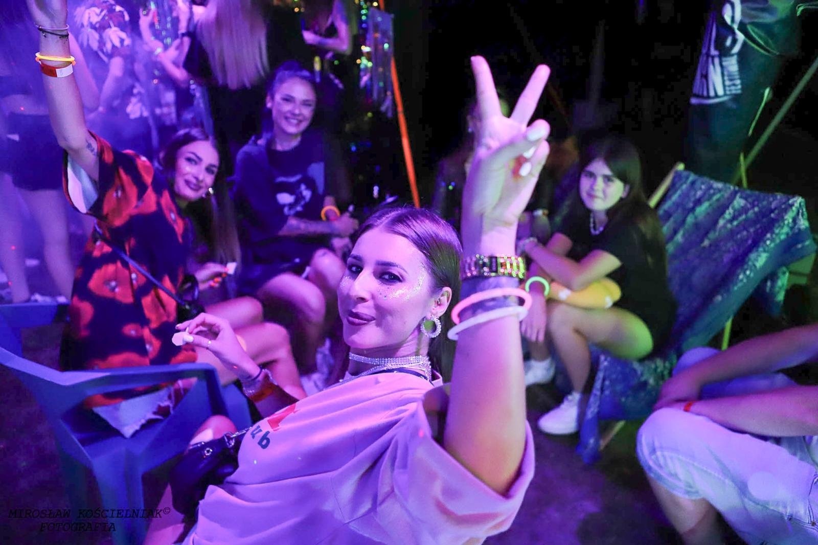 Zdjęcie w galerii na portalu naszraciborz.pl: Full Moon 2024. Tak bawiono się na zamkowym dziedzińcu wiadomości z regionu