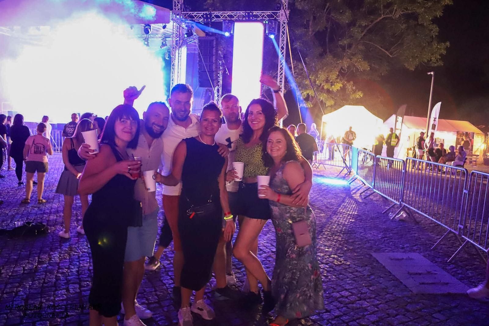 Zdjęcie w galerii na portalu naszraciborz.pl: Full Moon 2024. Tak bawiono się na zamkowym dziedzińcu wiadomości z regionu