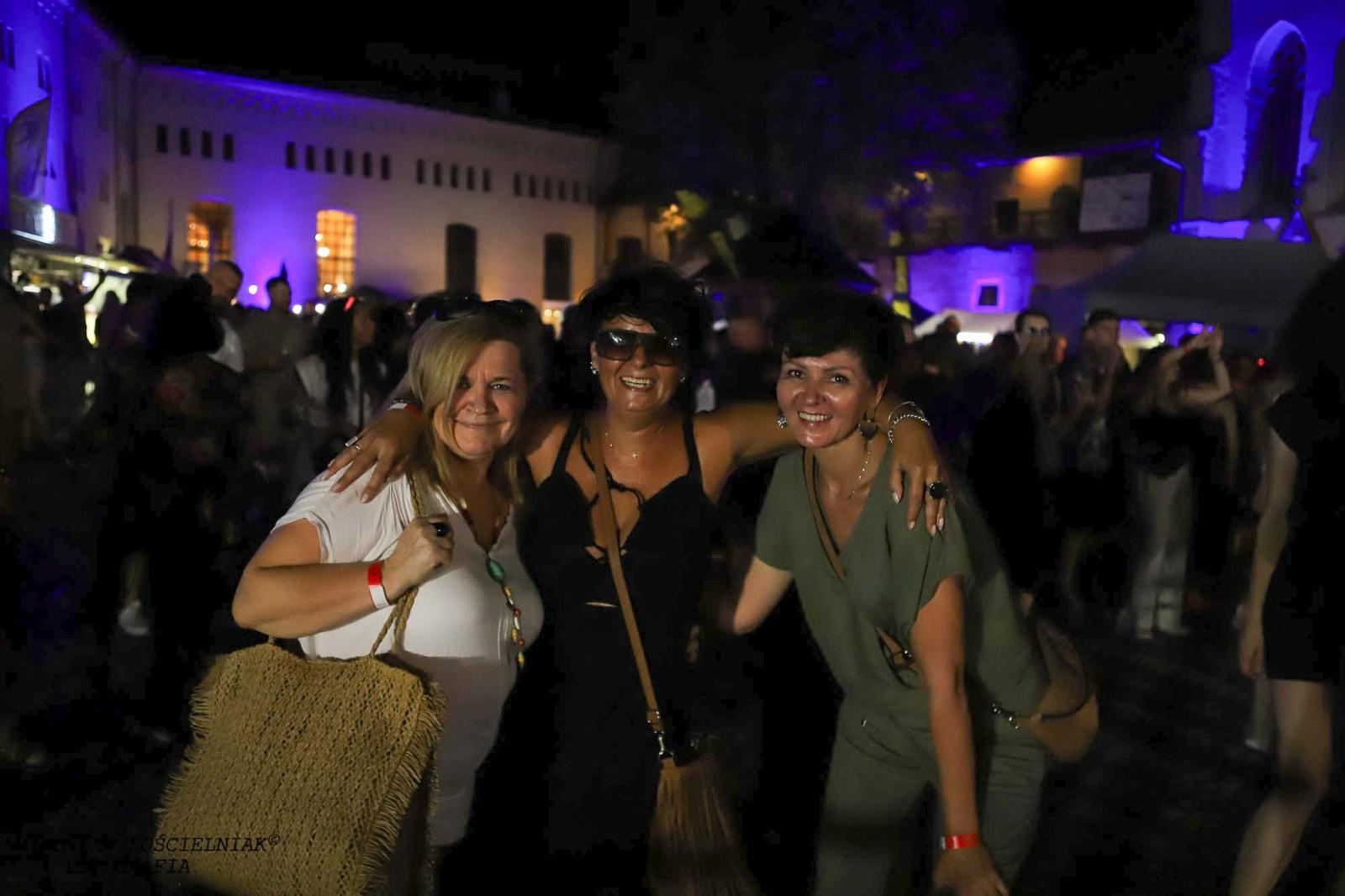 Zdjęcie w galerii na portalu naszraciborz.pl: Full Moon 2024. Tak bawiono się na zamkowym dziedzińcu wiadomości z regionu