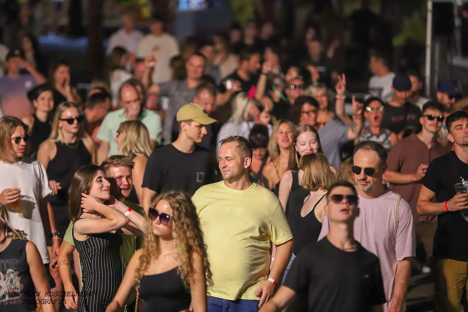 Zdjęcie w galerii na portalu naszraciborz.pl: Full Moon 2024. Tak bawiono się na zamkowym dziedzińcu wiadomości z regionu