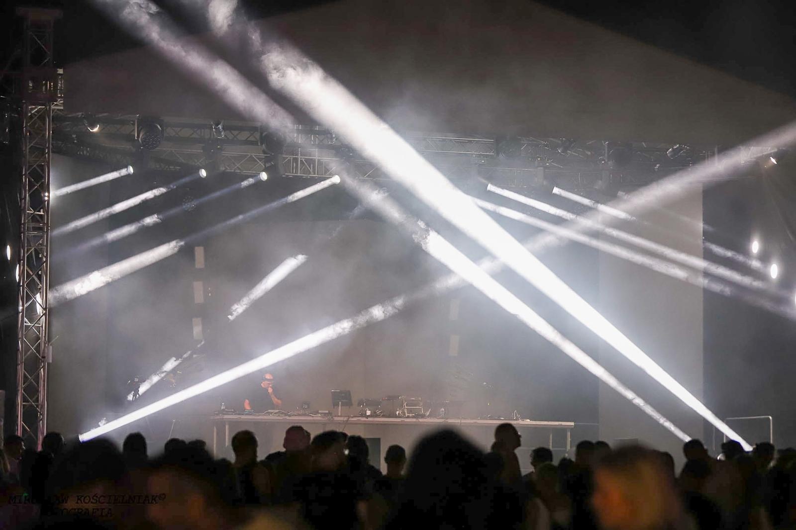 Zdjęcie w galerii na portalu naszraciborz.pl: Full Moon 2024. Tak bawiono się na zamkowym dziedzińcu wiadomości z regionu