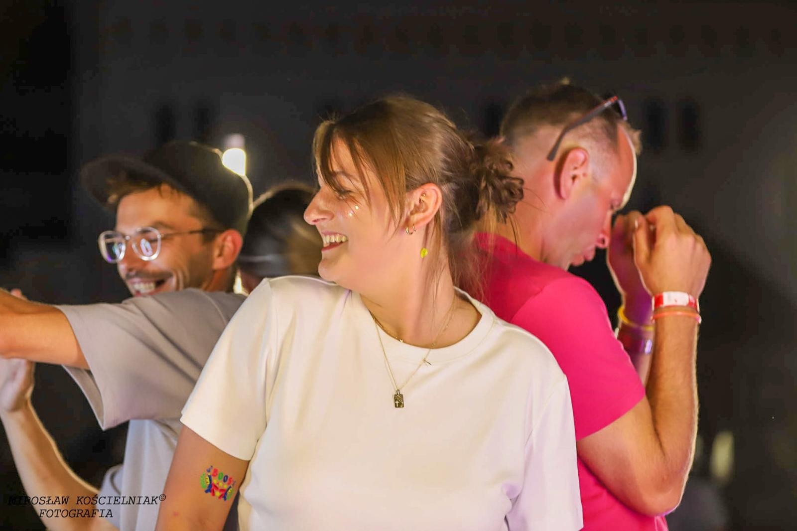 Zdjęcie w galerii na portalu naszraciborz.pl: Full Moon 2024. Tak bawiono się na zamkowym dziedzińcu wiadomości z regionu