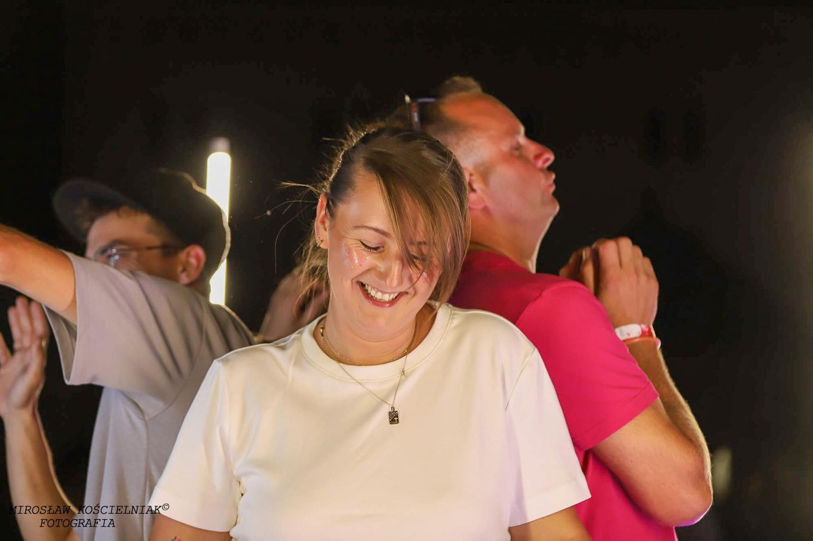 Zdjęcie w galerii na portalu naszraciborz.pl: Full Moon 2024. Tak bawiono się na zamkowym dziedzińcu wiadomości z regionu