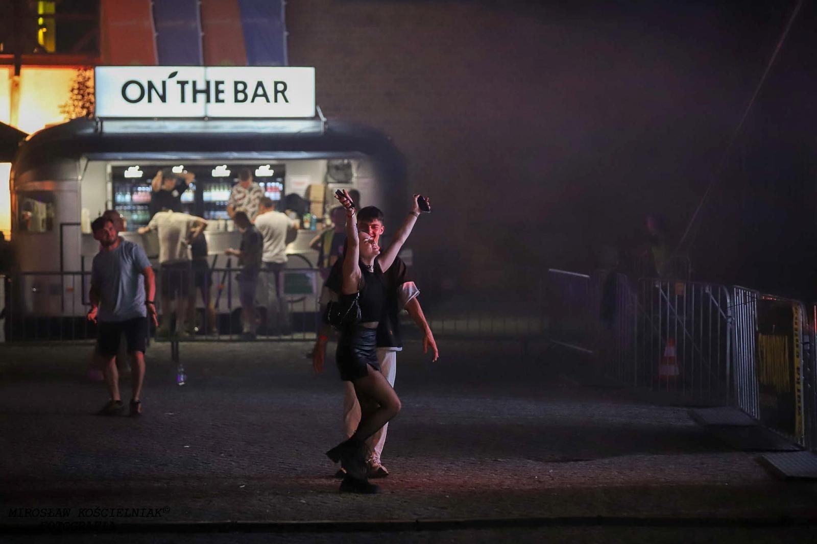 Zdjęcie w galerii na portalu naszraciborz.pl: Full Moon 2024. Tak bawiono się na zamkowym dziedzińcu wiadomości z regionu