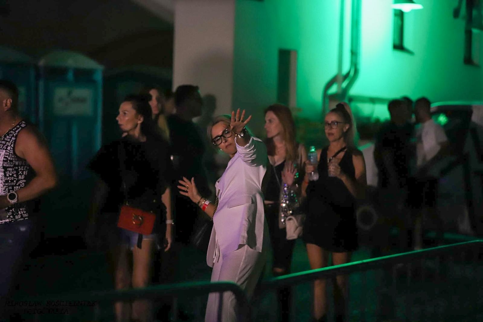 Zdjęcie w galerii na portalu naszraciborz.pl: Full Moon 2024. Tak bawiono się na zamkowym dziedzińcu wiadomości z regionu