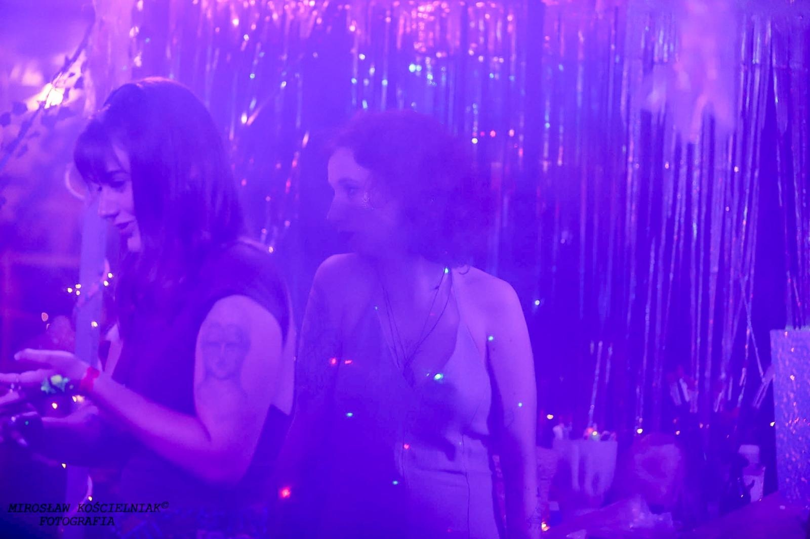 Zdjęcie w galerii na portalu naszraciborz.pl: Full Moon 2024. Tak bawiono się na zamkowym dziedzińcu wiadomości z regionu