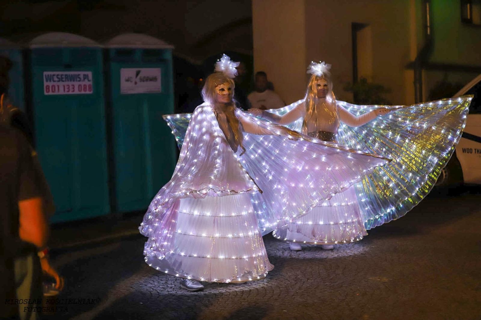 Zdjęcie w galerii na portalu naszraciborz.pl: Full Moon 2024. Tak bawiono się na zamkowym dziedzińcu wiadomości z regionu