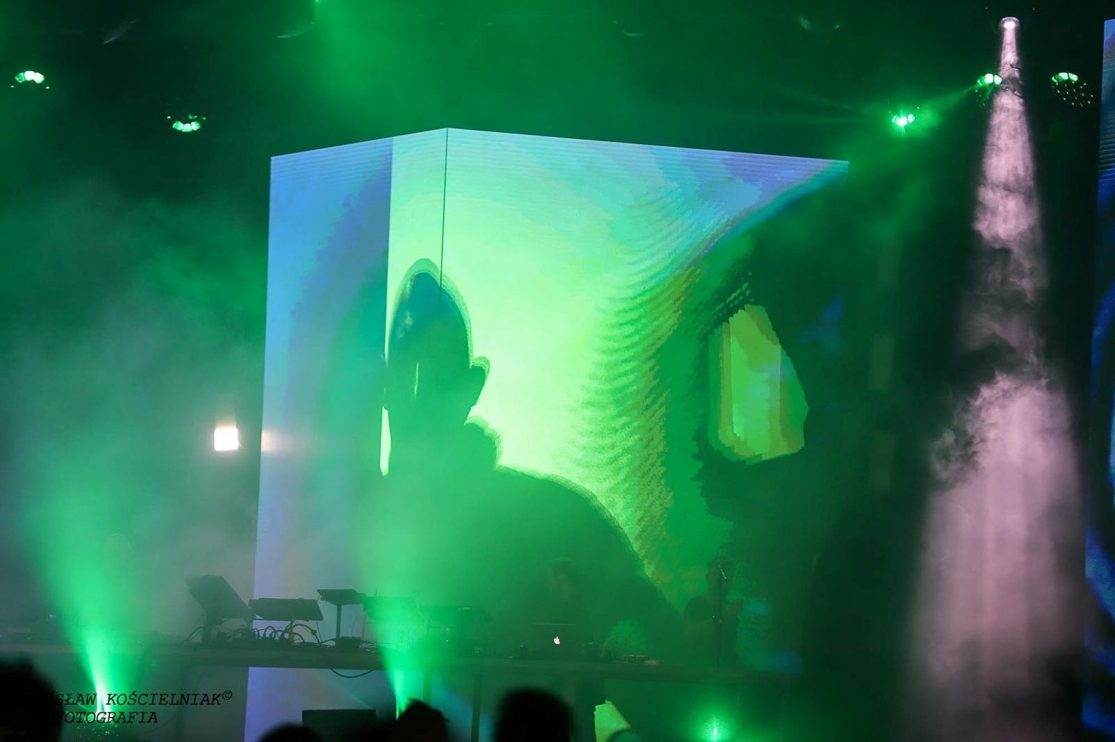 Zdjęcie w galerii na portalu naszraciborz.pl: Full Moon 2024. Tak bawiono się na zamkowym dziedzińcu wiadomości z regionu