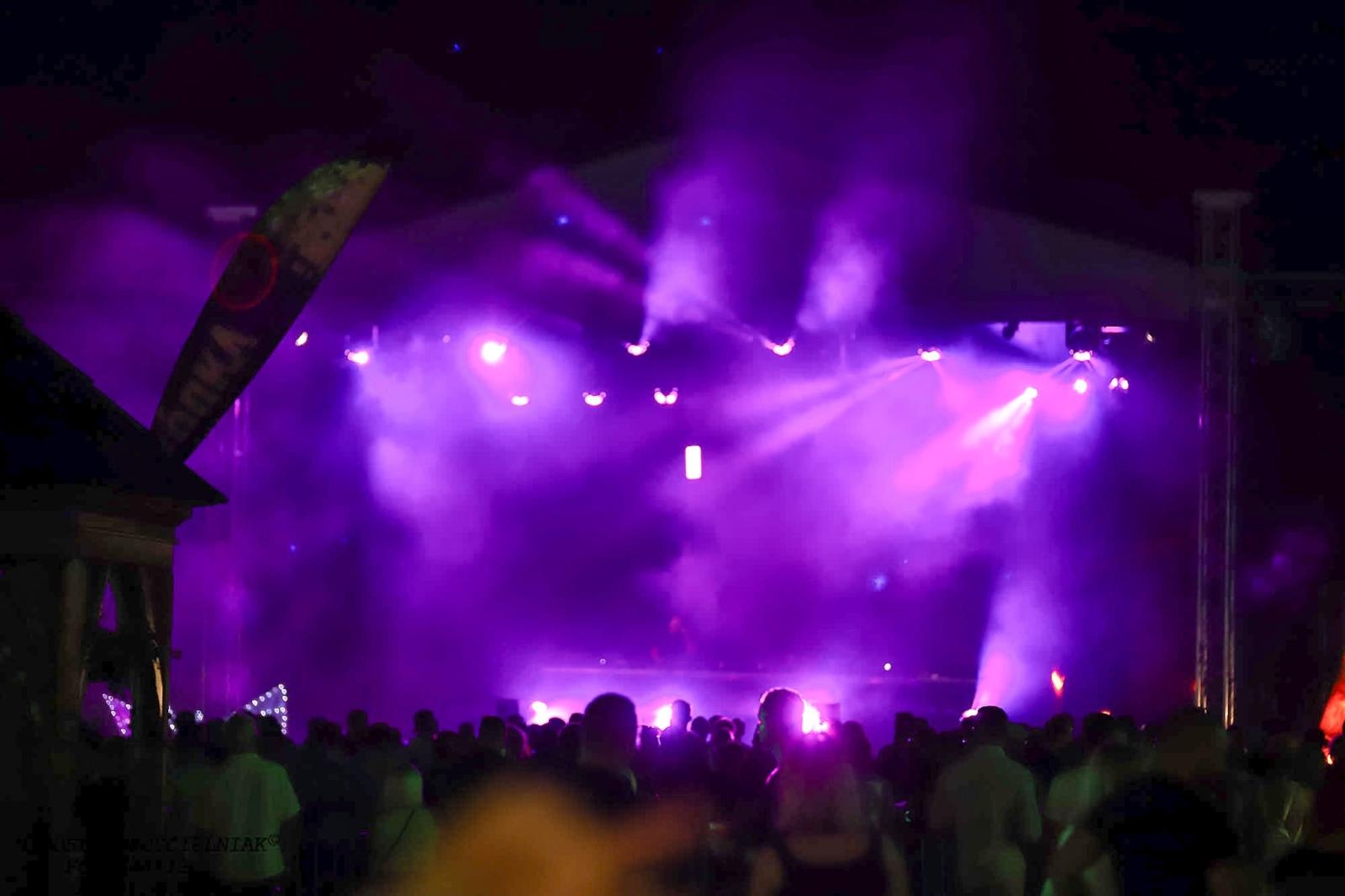 Zdjęcie w galerii na portalu naszraciborz.pl: Full Moon 2024. Tak bawiono się na zamkowym dziedzińcu wiadomości z regionu