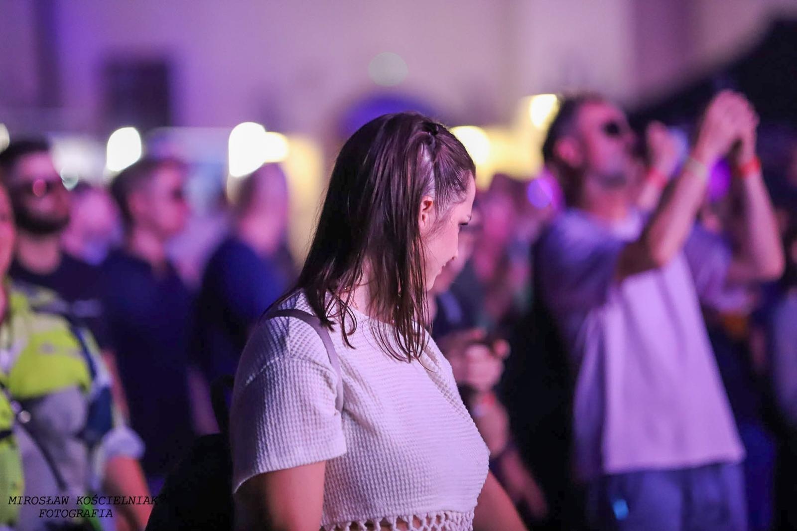 Zdjęcie w galerii na portalu naszraciborz.pl: Full Moon 2024. Tak bawiono się na zamkowym dziedzińcu wiadomości z regionu