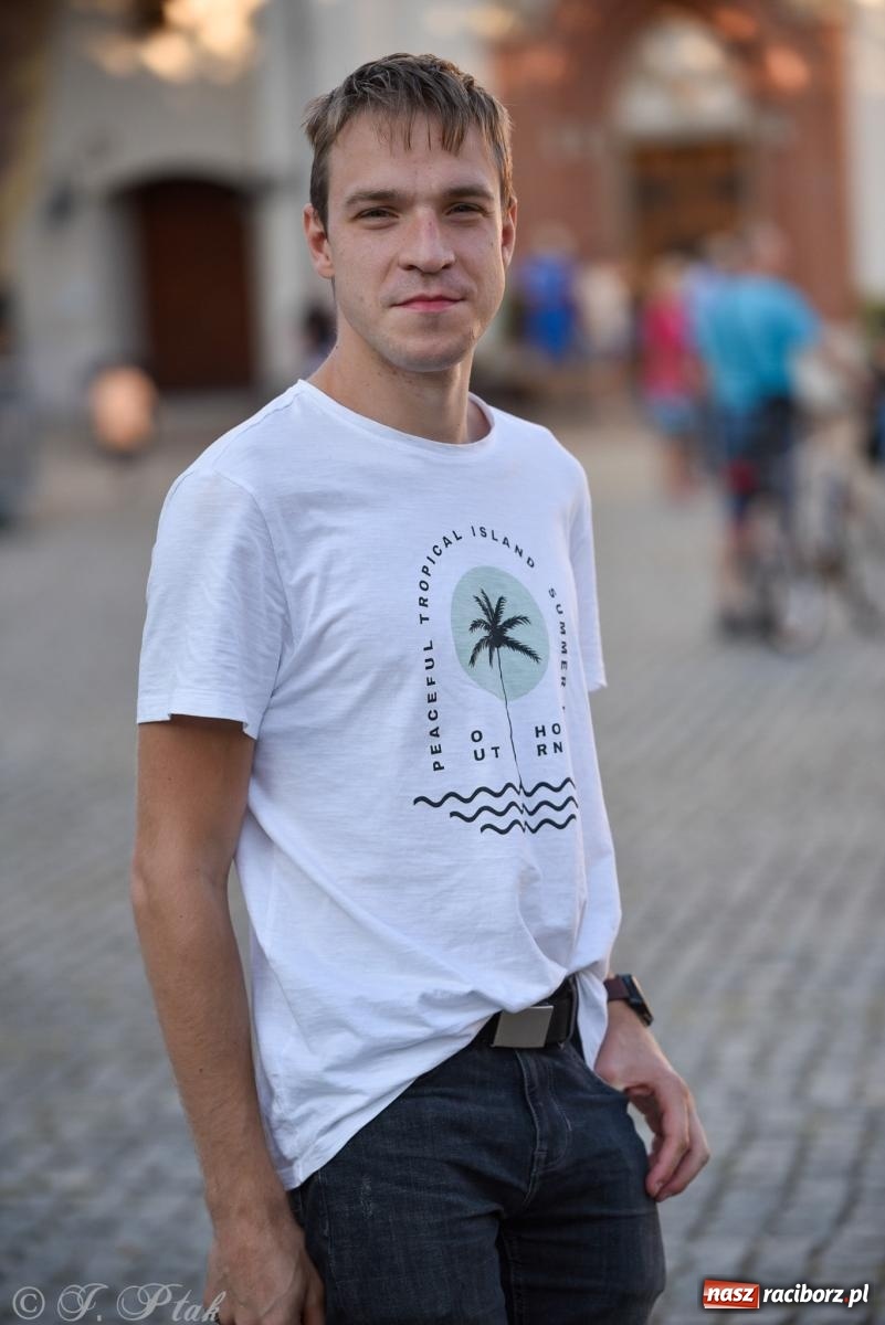 Zdjęcie w galerii na portalu naszraciborz.pl: Full Moon na Zamku Piastowskim w Raciborzu - dzień trzeci wiadomości z regionu