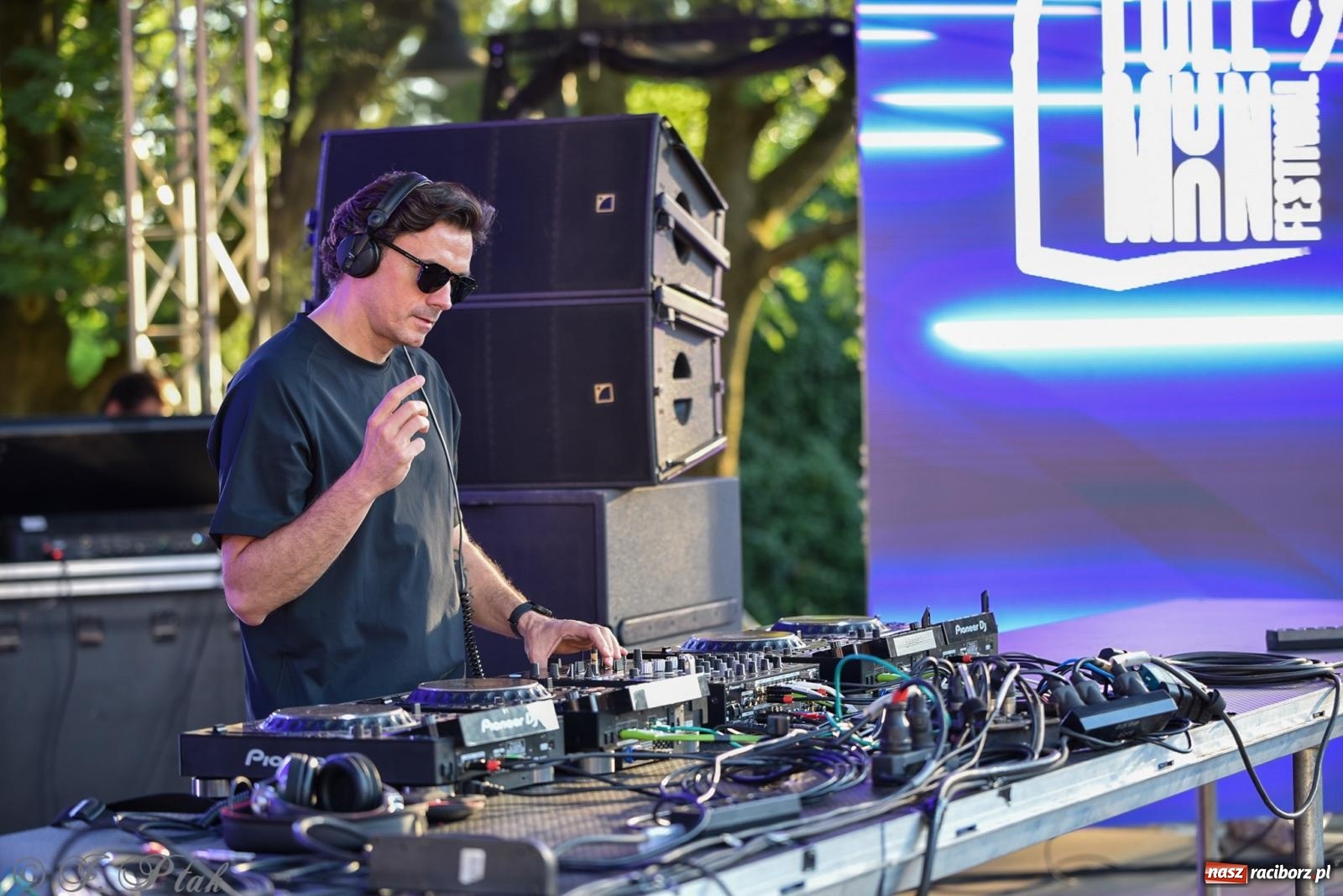 Zdjęcie w galerii na portalu naszraciborz.pl: Full Moon na Zamku Piastowskim w Raciborzu - dzień trzeci wiadomości z regionu