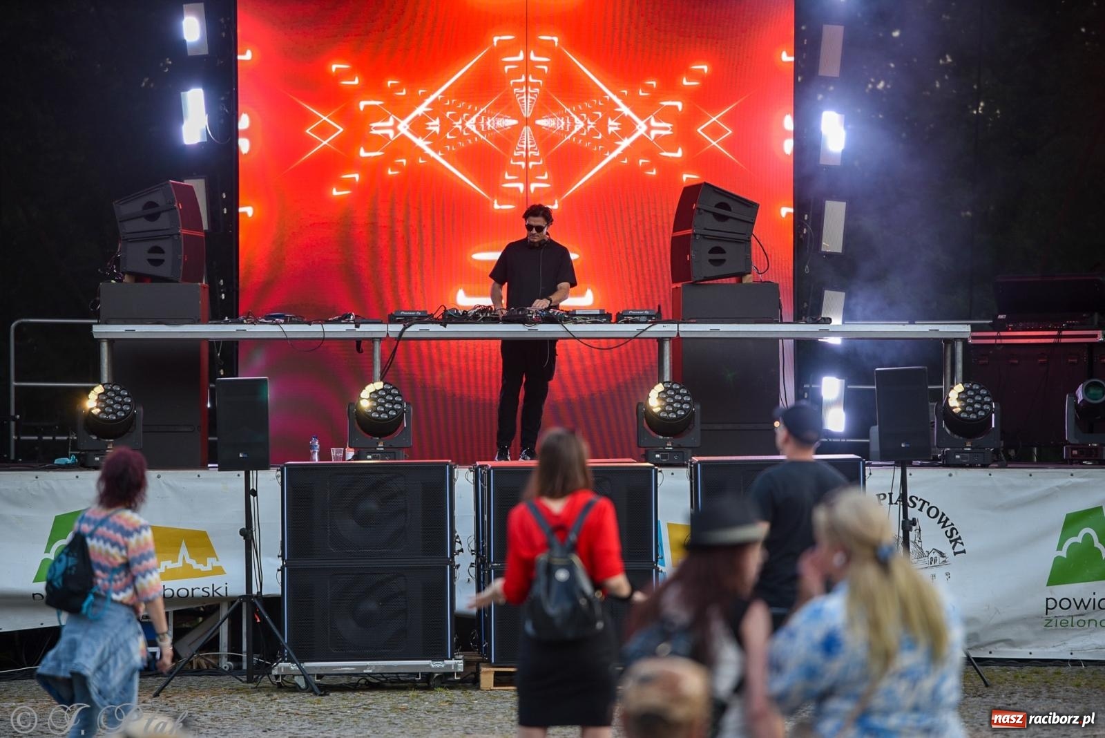 Zdjęcie w galerii na portalu naszraciborz.pl: Full Moon na Zamku Piastowskim w Raciborzu - dzień trzeci wiadomości z regionu