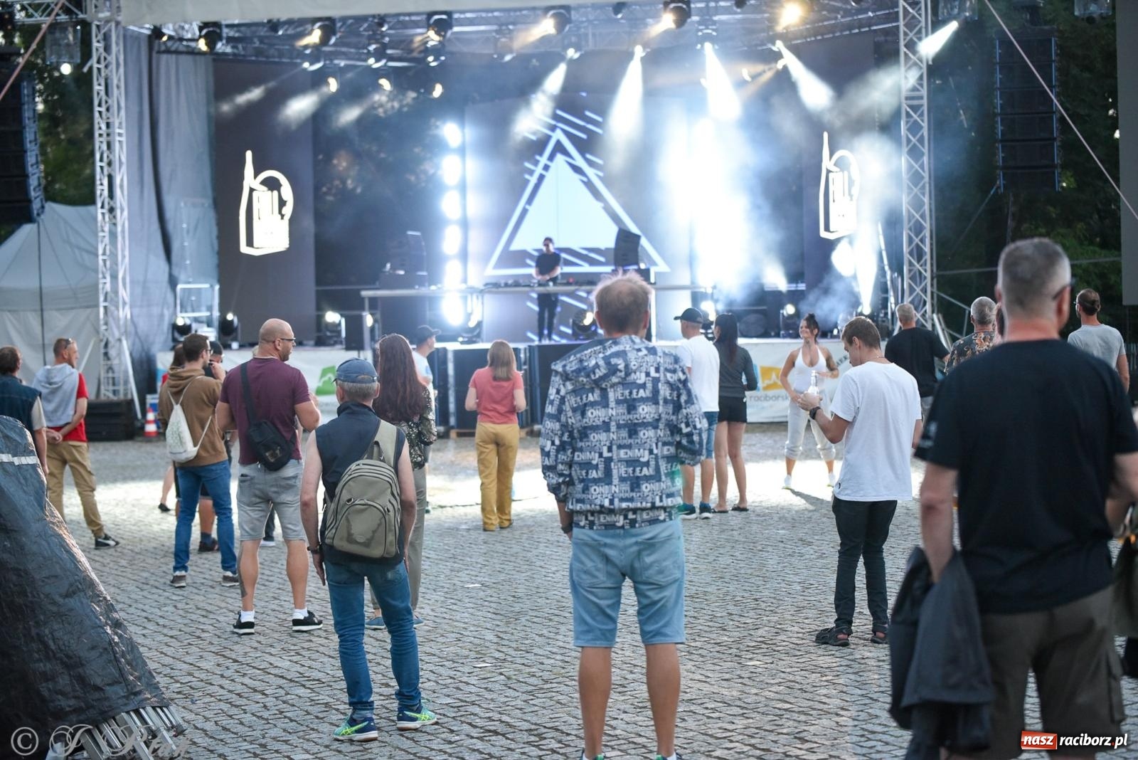 Zdjęcie w galerii na portalu naszraciborz.pl: Full Moon na Zamku Piastowskim w Raciborzu - dzień trzeci wiadomości z regionu