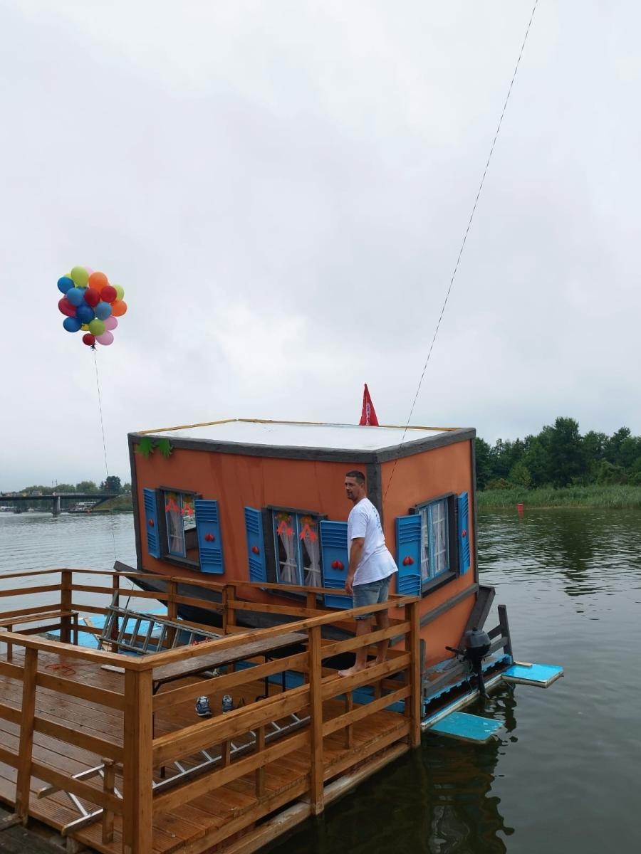 Zdjęcie w galerii na portalu naszraciborz.pl: Raciborskie ekipy zdominowały Mistrzostwa Polski w Pływaniu na Byle Czym wiadomości z regionu