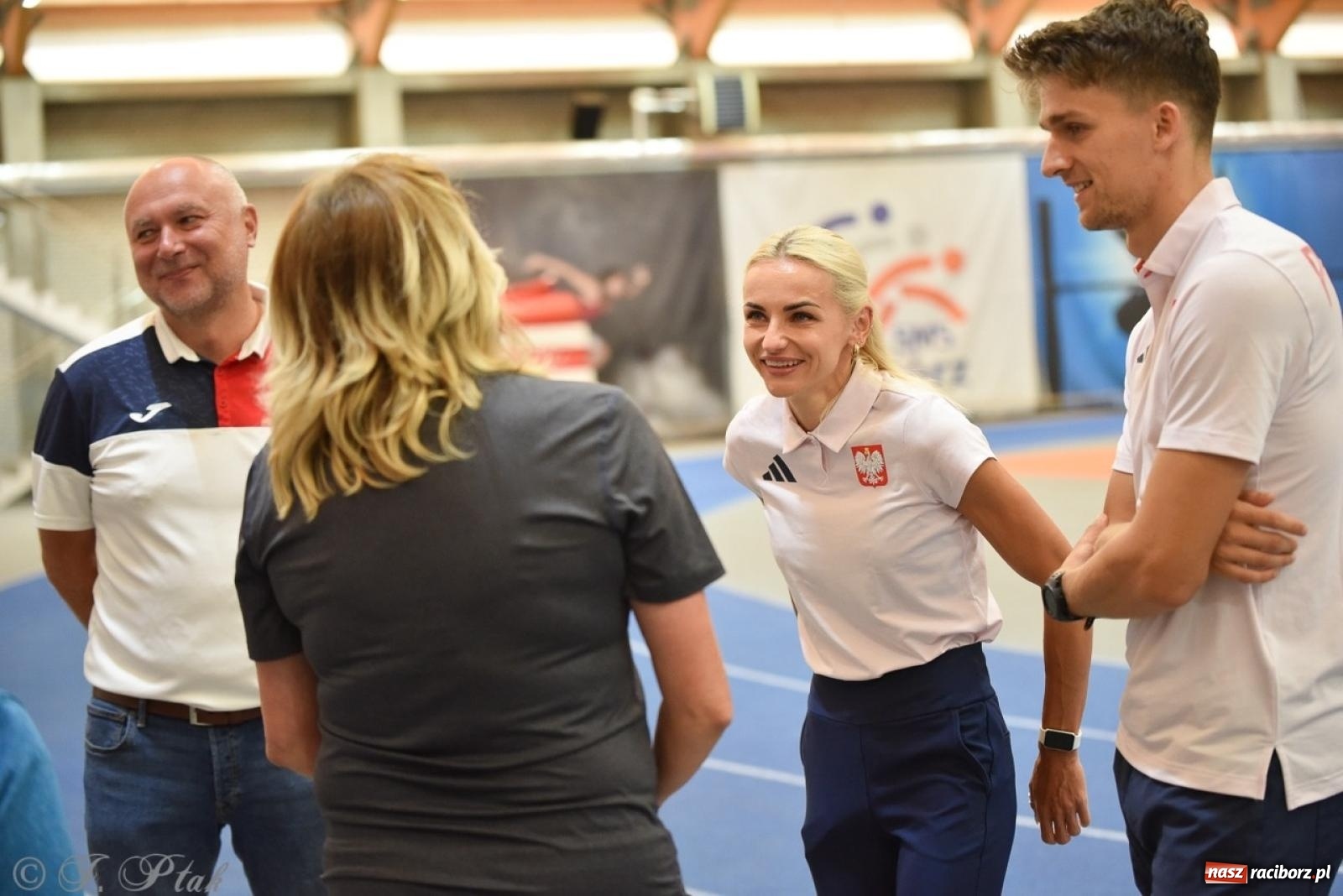 Zdjęcie w galerii na portalu naszraciborz.pl: W ZSOMS pożegnano raciborskich olimpijczyków. Mocno trzymamy kciuki! wiadomości z regionu