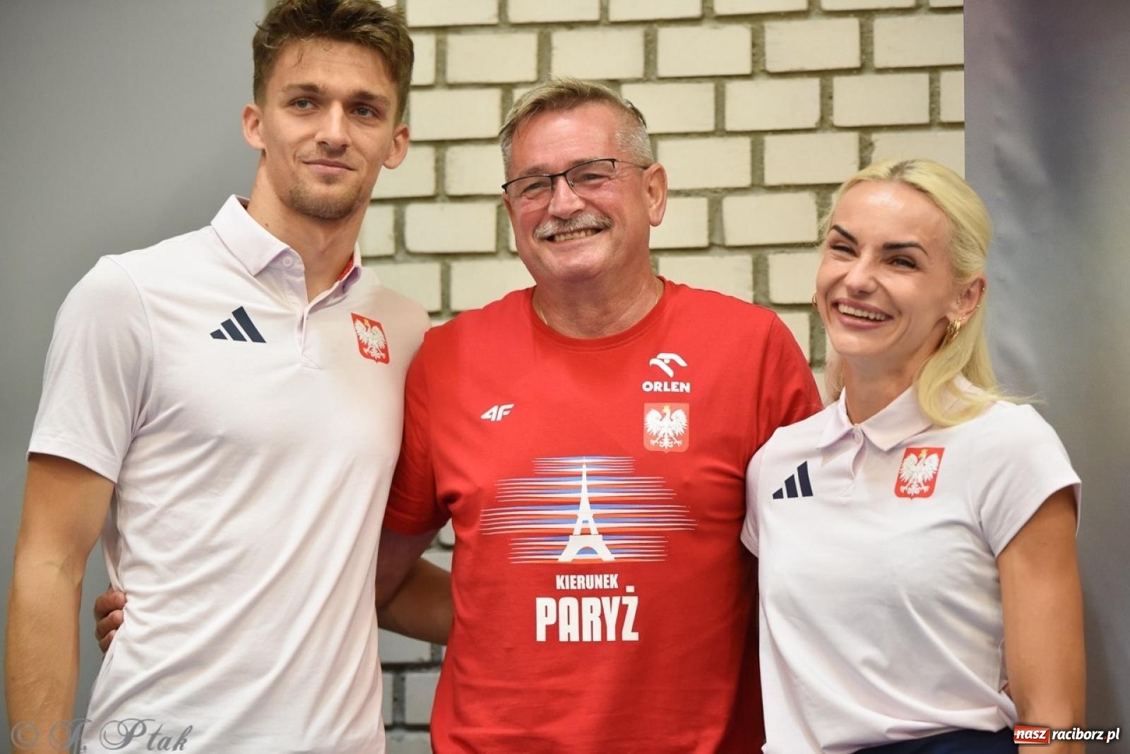 Zdjęcie w galerii na portalu naszraciborz.pl: W ZSOMS pożegnano raciborskich olimpijczyków. Mocno trzymamy kciuki! wiadomości z regionu