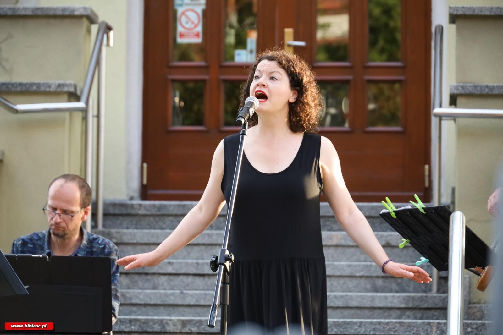 Zdjęcie w galerii na portalu naszraciborz.pl: Agnieszka Osiecka w raciborskiej Bibliotece! wiadomości z regionu