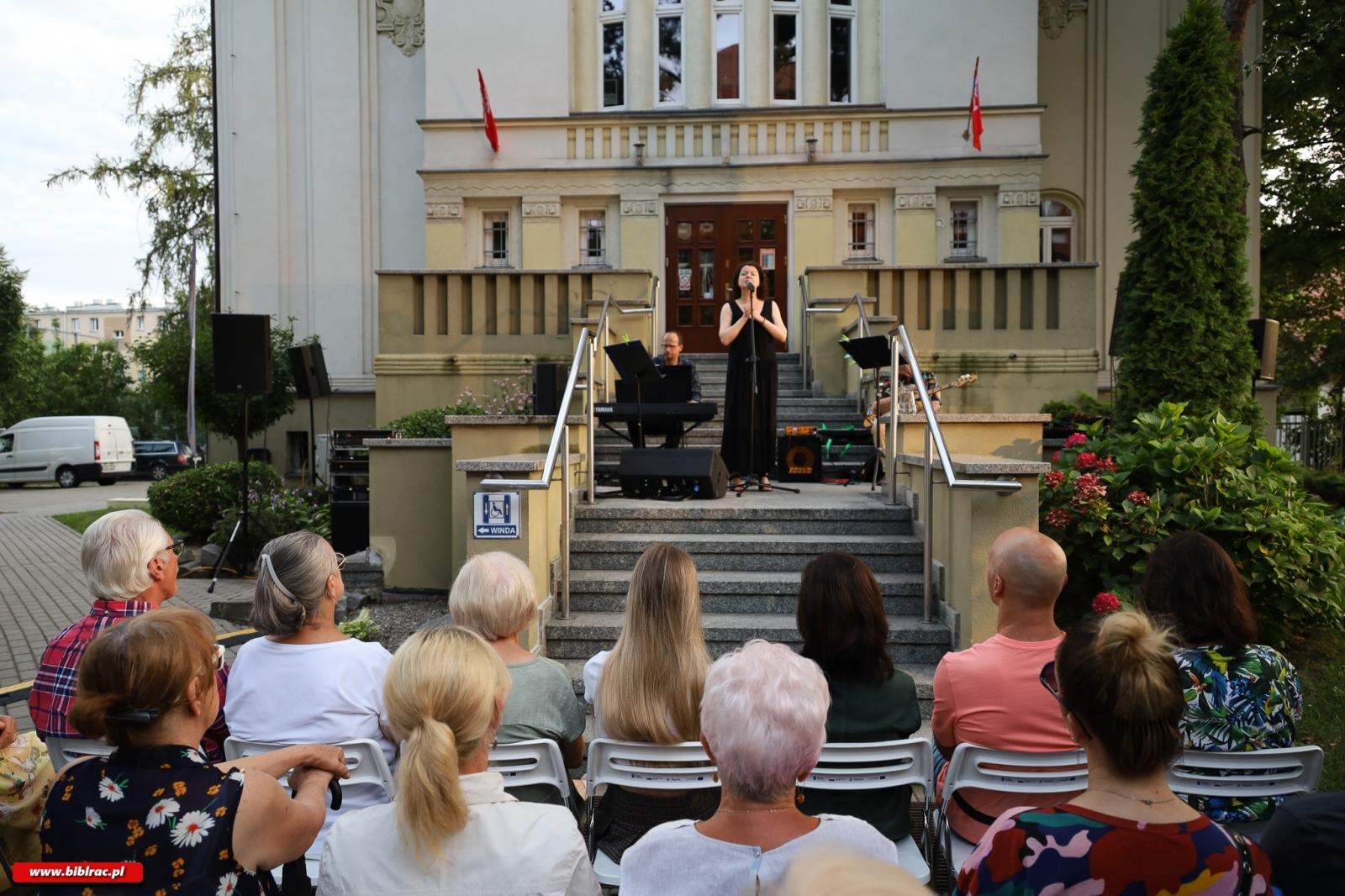 Zdjęcie w galerii na portalu naszraciborz.pl: Agnieszka Osiecka w raciborskiej Bibliotece! wiadomości z regionu